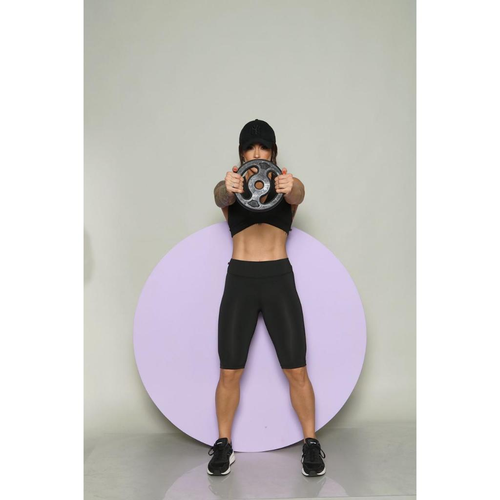Bermuda Ciclista Feminina Suplex Fitness – Básica Lisa, Academia, Pilates e Plus Size - Imagem 2